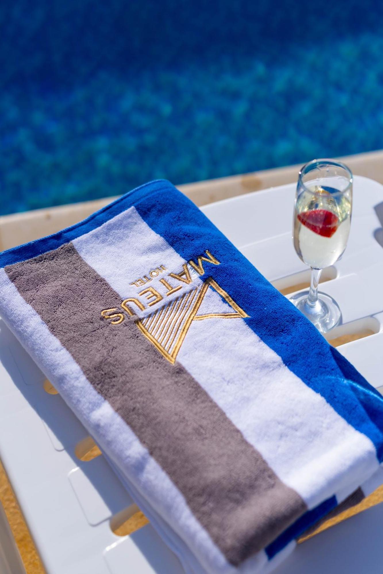Mateus Hotel & Pool Jounieh Exterior foto