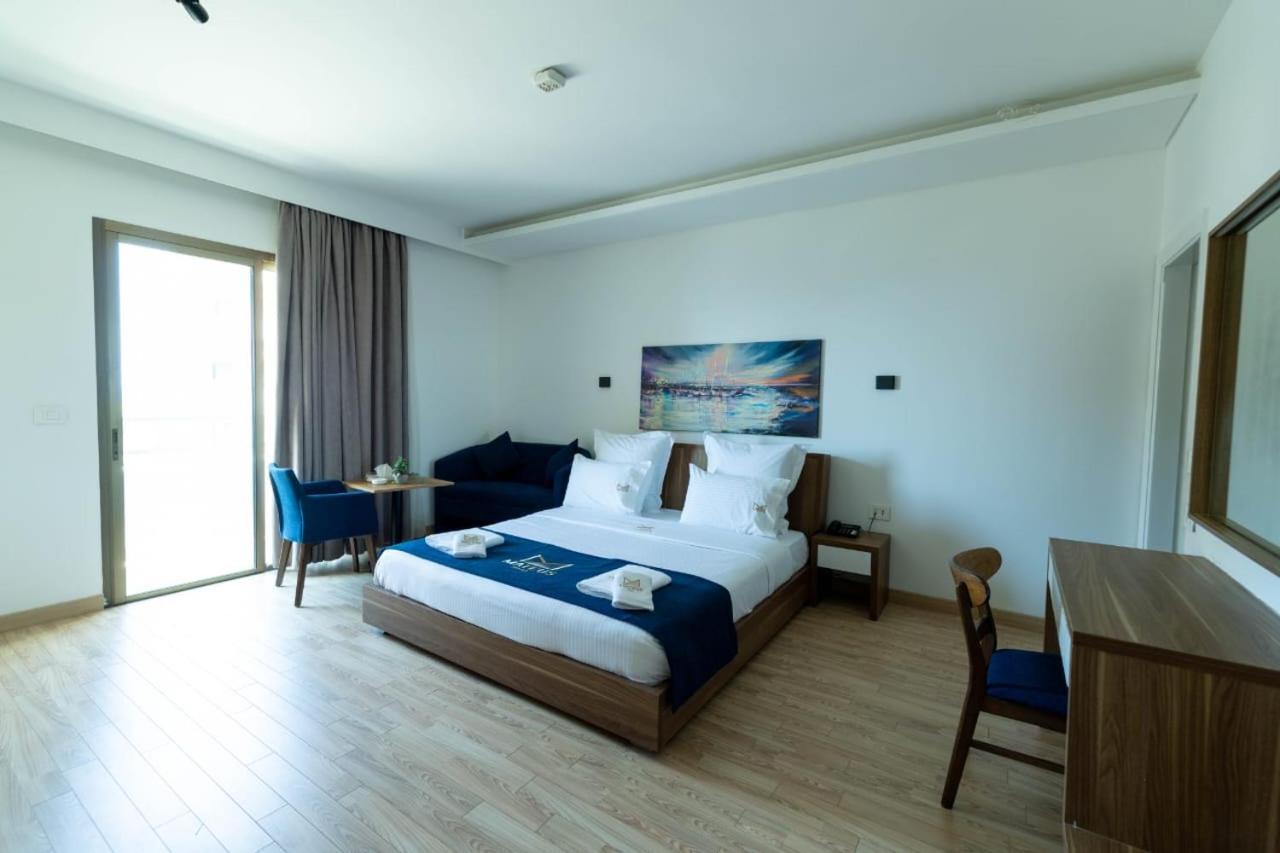 Mateus Hotel & Pool Jounieh Exterior foto