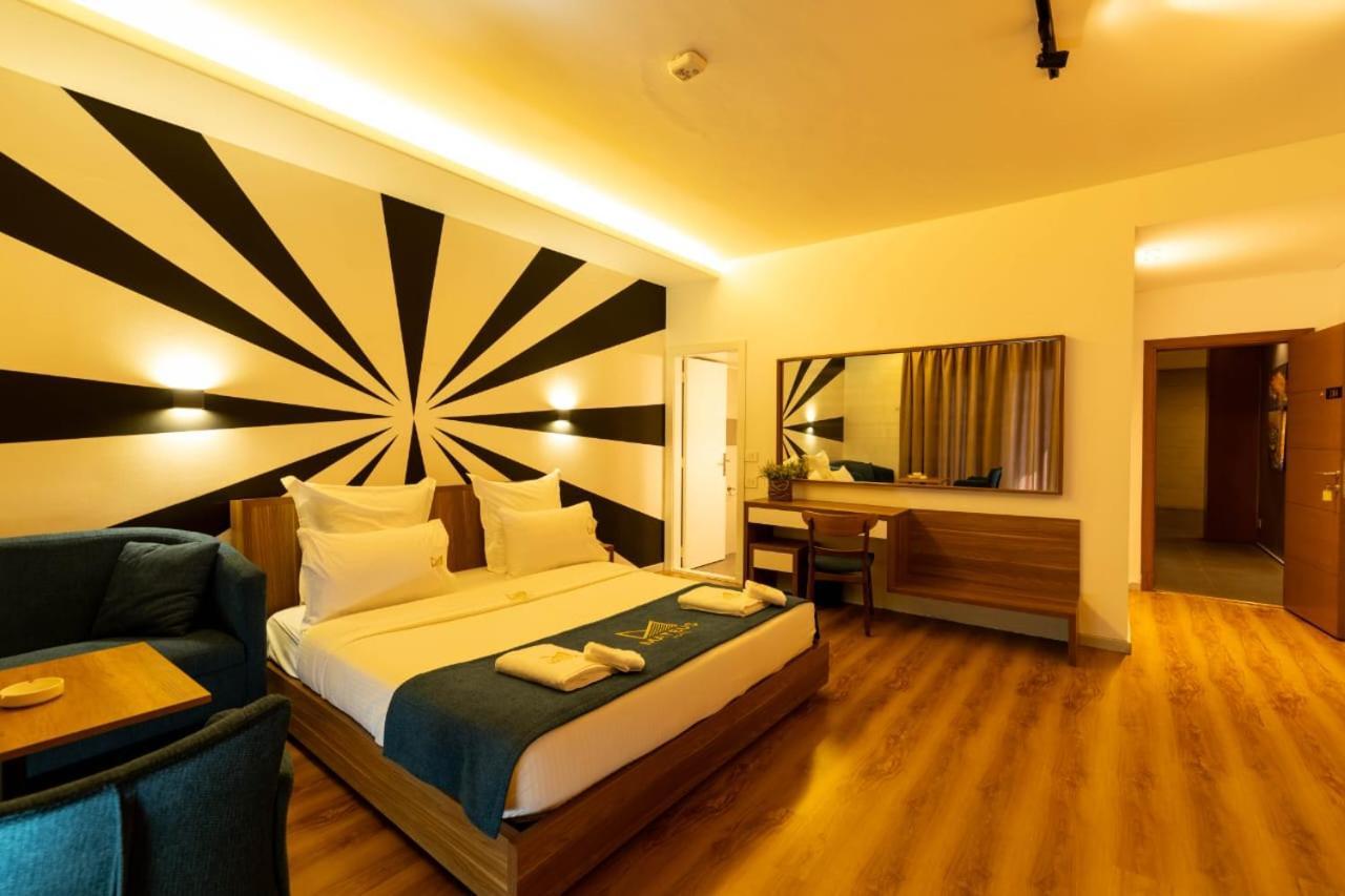 Mateus Hotel & Pool Jounieh Exterior foto
