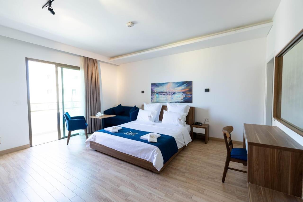 Mateus Hotel & Pool Jounieh Exterior foto